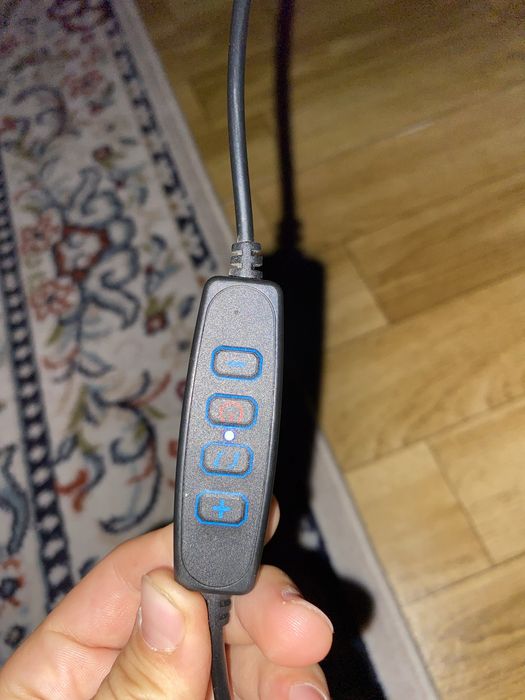 Продам тик ток лампу с 3цветами