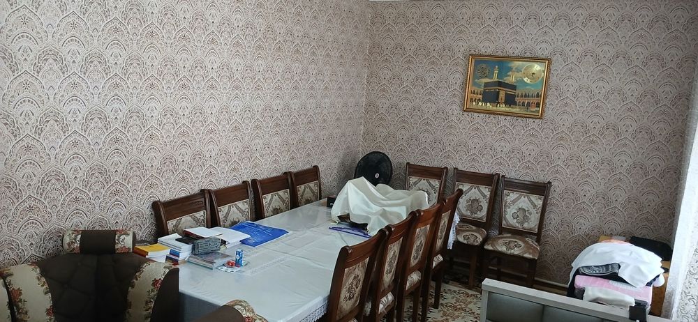 Дурмонда Хамма шароитларга ега булган Ховли Сотилади.