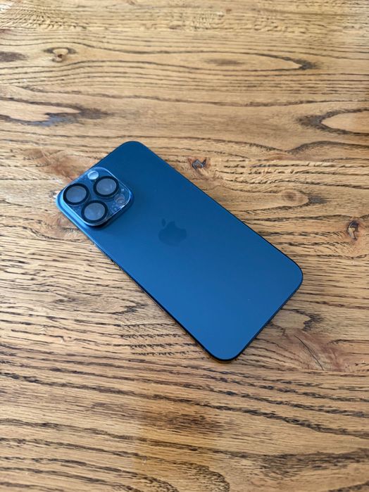 iPhone 15 max pro midnight blue 256GB 89% battery life