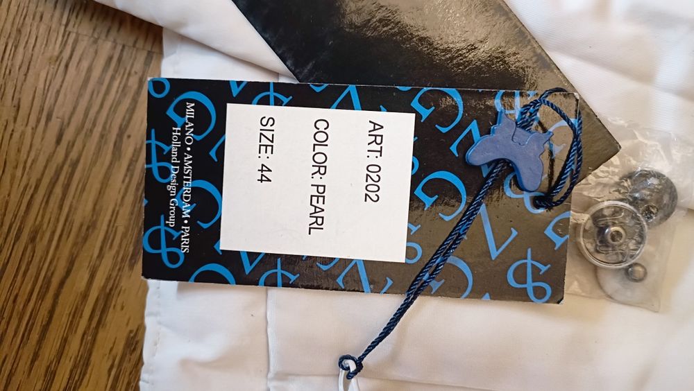 Продам пуховик женский