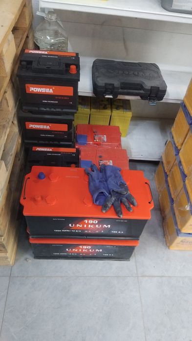 Продам аккумулятор буу и новый