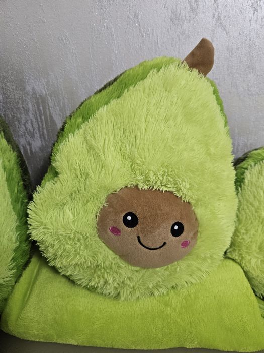 Игрушки авокадо 6 штук и плед