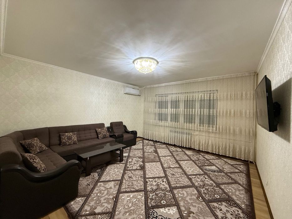 Chorsu bozori ro'parasi