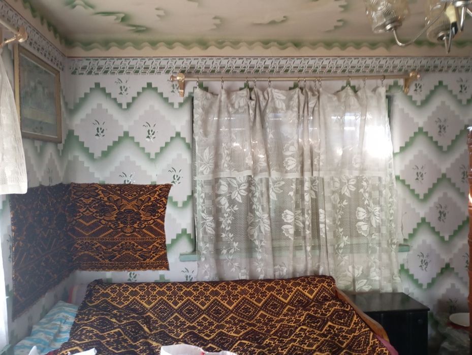 Vând casă în comuna Boșorod