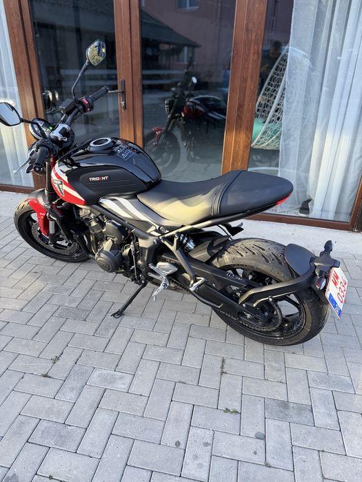 Triumph Trident 660