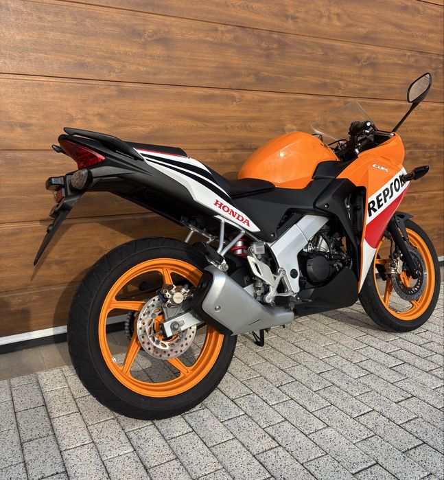 Honda CBR 125 R Repsol Categoria A1
