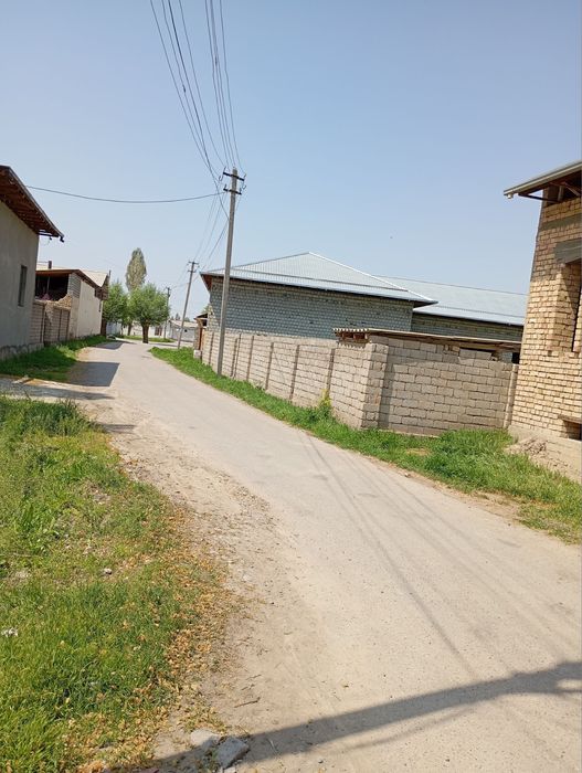 Yangi Hayot tumanidan yarim qurilgan uy sotiladi 6 sotix