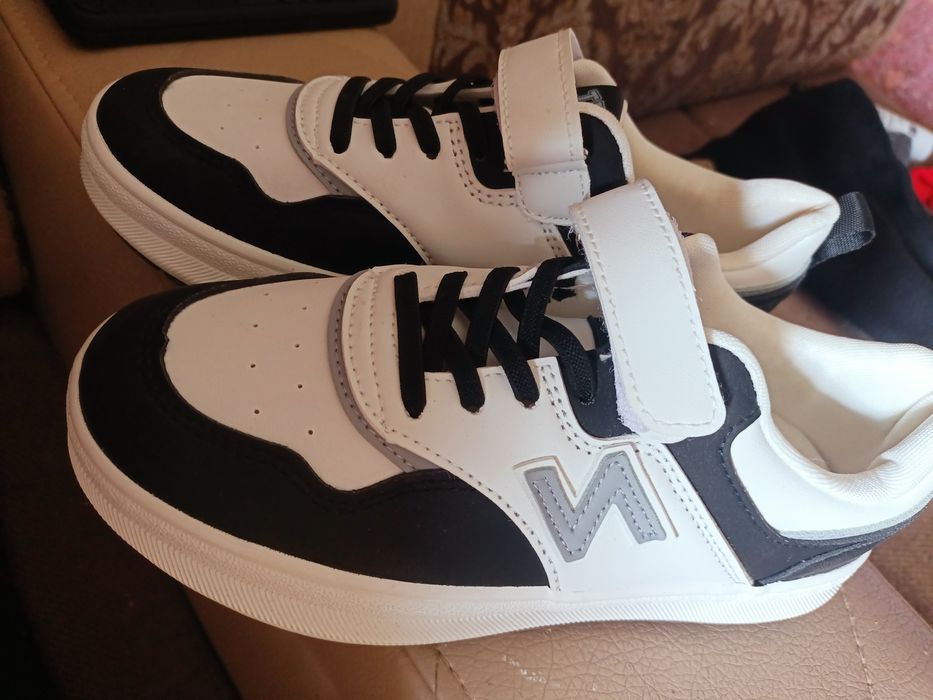 Новы кросовки 35-36р