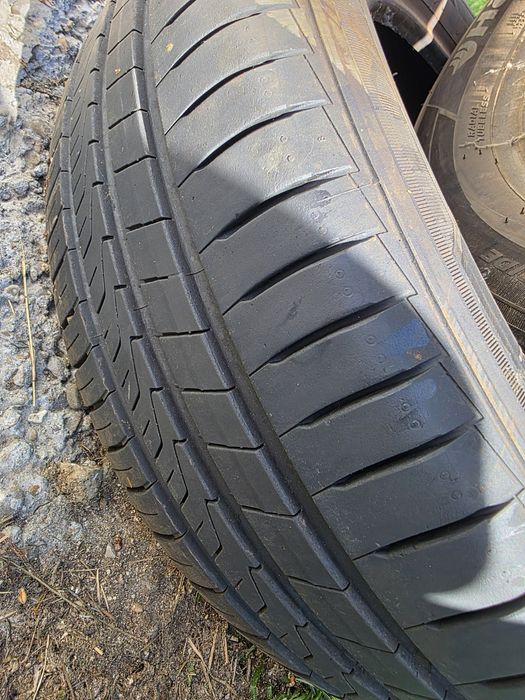 HANKOOK  185/60/R14 82T 4 buc. Vara
185/60R14T 82T K435 KINERGY ECO 2
Sezon: VARA
Indice viteza: T
Eficienta suprafete umede: A
Eficienta consum combu