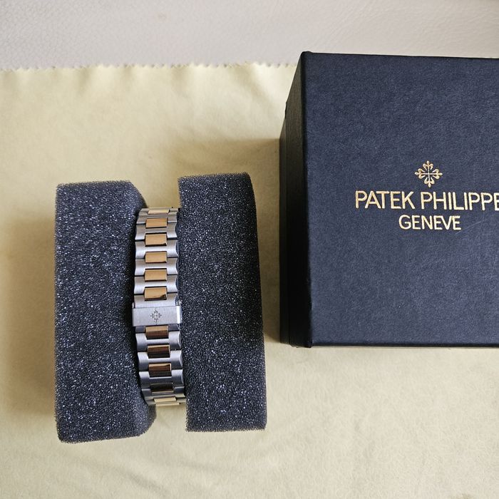 Patek Philippe Nautilus, Nou,Moon Phase -5726/1A-014