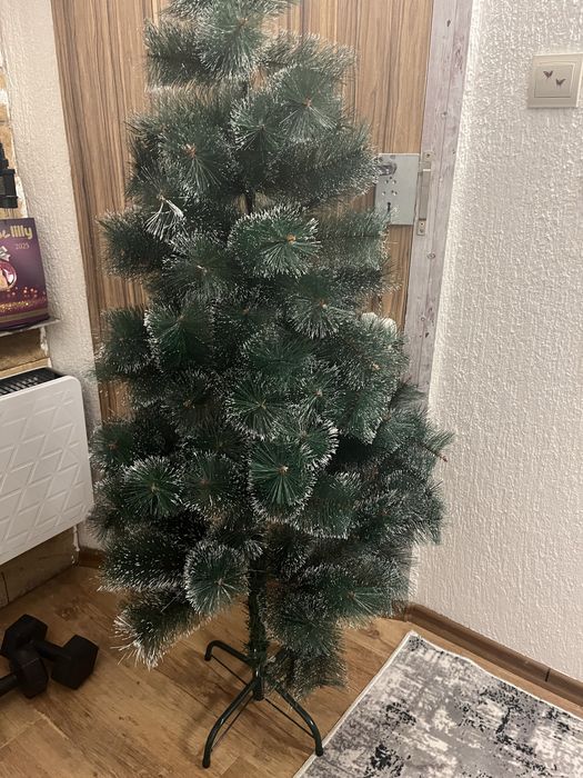 Коледна елха 140 см висока