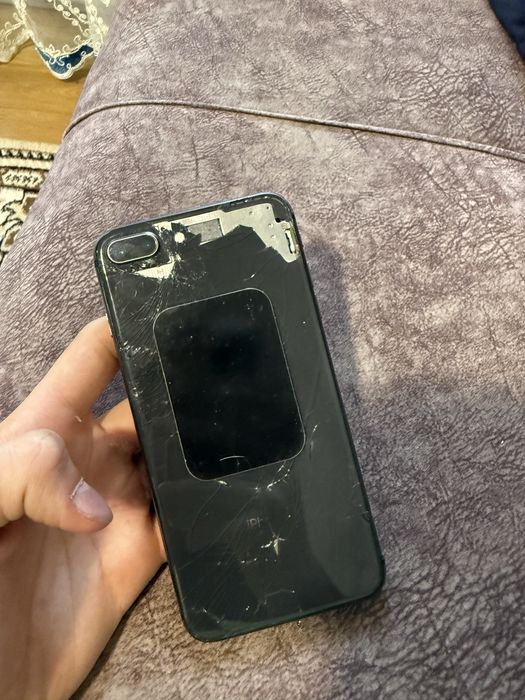 iPhone 8 Plus 64 GB