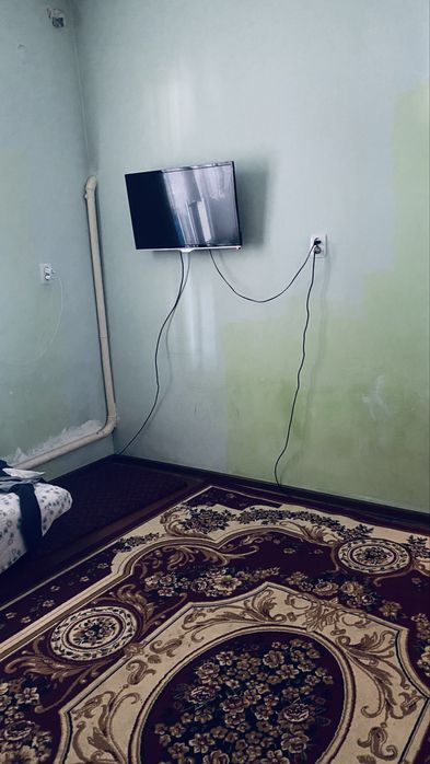 Uchastok sotiladi 11 sotix 5 ta honasi bor