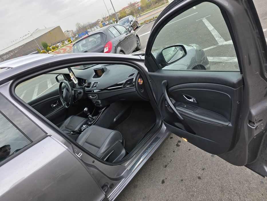 Vând megane 3 1.5 dci