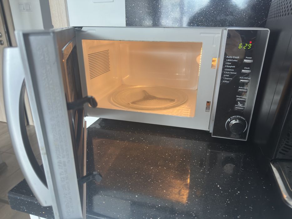 Микровълнова печка Finlux Auto Cook