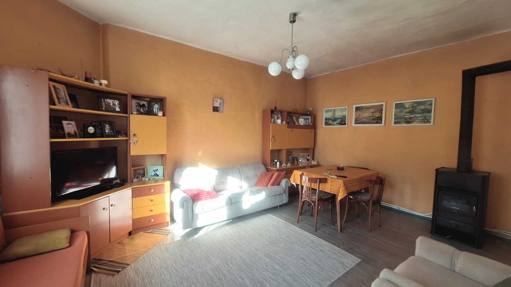 Продава се Къща в с. Осеново, Област Варна - 72 кв.м за 850 €/кв.м - Снимка #2