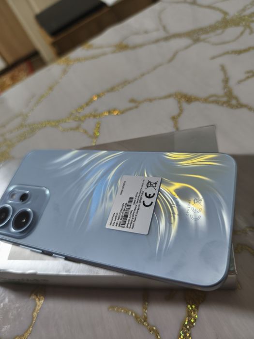 Oppo  reno 14 F 5 G 256/8 GB RAM nou