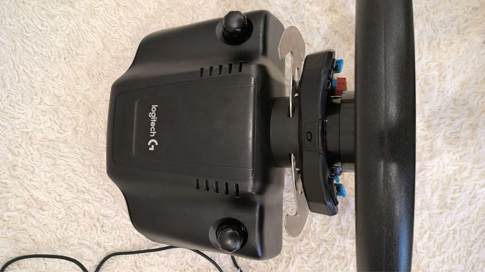 Logitech G29, MOMO Wheel