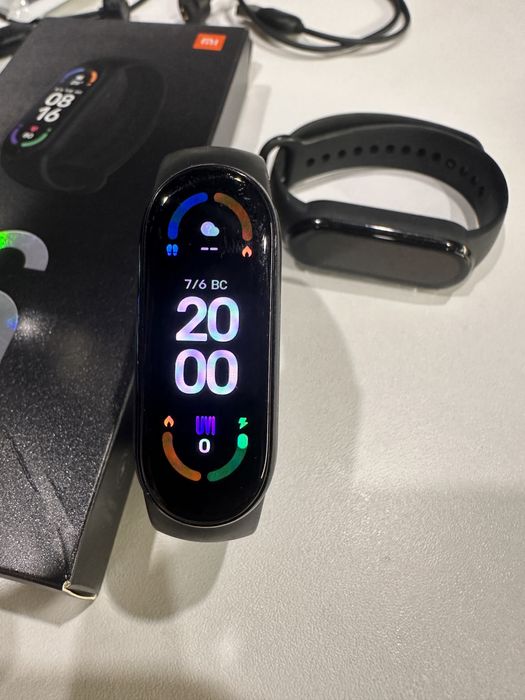 Продам Mi Band 6
