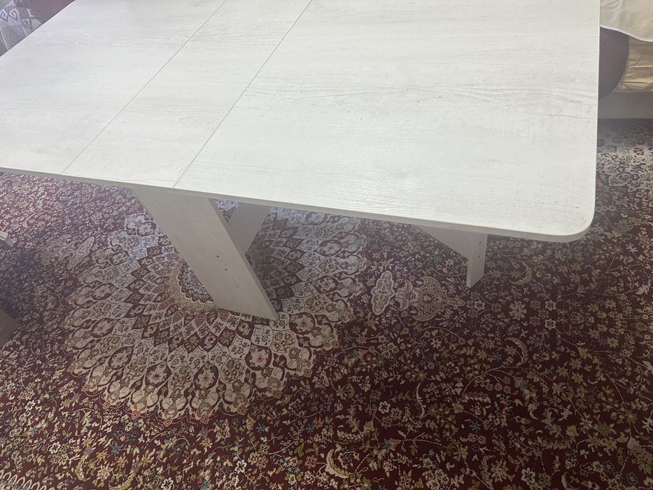 Стол книжка в отличном состоянии