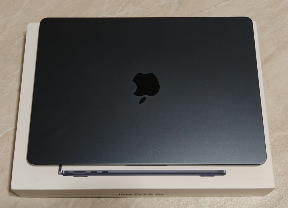 MacBook Air 13 M5 16/512 2 цикла