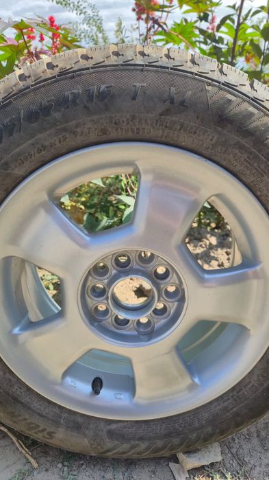 Продам зимнюю резину