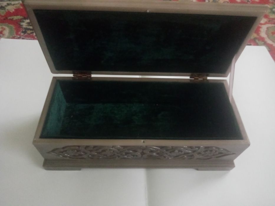 Продам новую красивую шкатулку