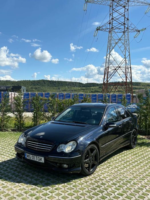 Mercedes-Benz C320 Pachet AMG