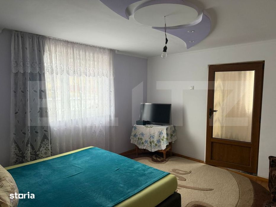 Casa 4 camere, 83 mp, 1000 mp teren, zona Dumbraveni