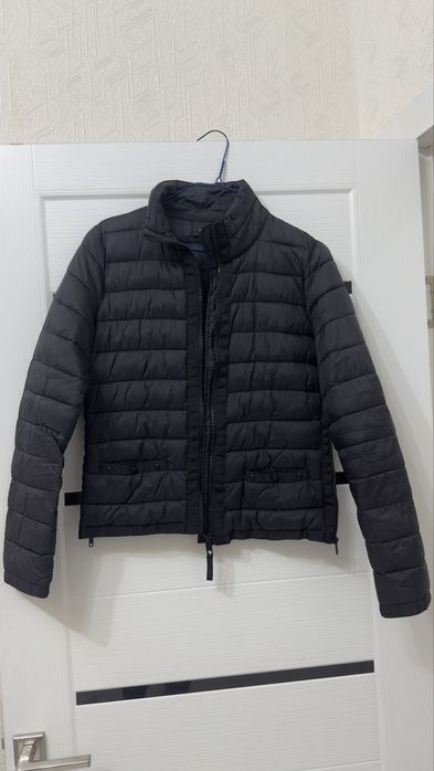 Куртка женская Mango