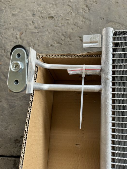 Кадилак эскалейд радиатор кондиционера