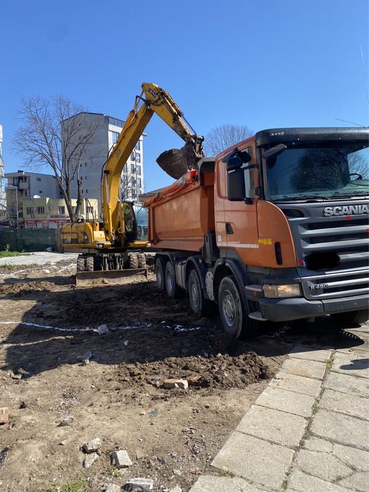 Executam lucrari de terasamente ,  excavari , demolari , perne piatra