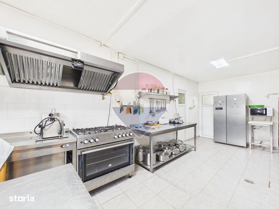 Cabana Belvedere, 10 camere, 3702 mp teren, Platoul Padina