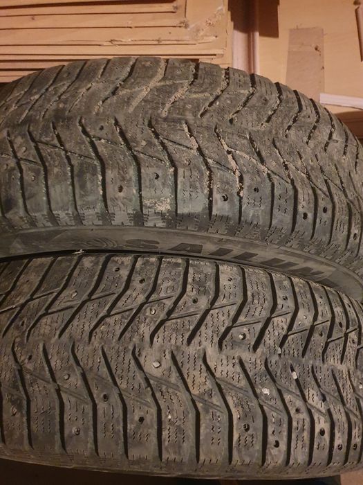 Продам шину на R16