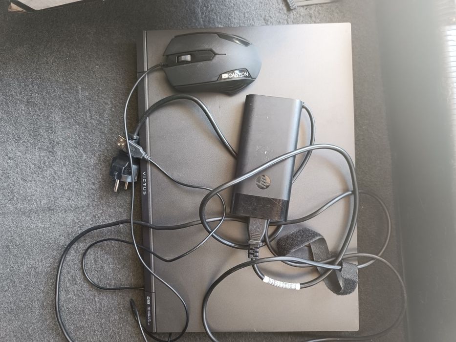 Ноутбук  HP victus