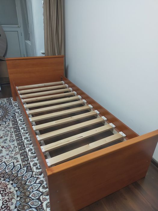Кровать 20000 тг