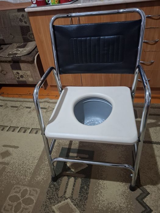 Продам стул туалет