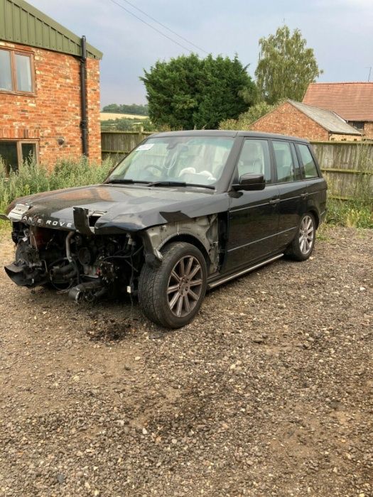 Dezmembrez Land Rover Range Rover vogue l322 tdv8