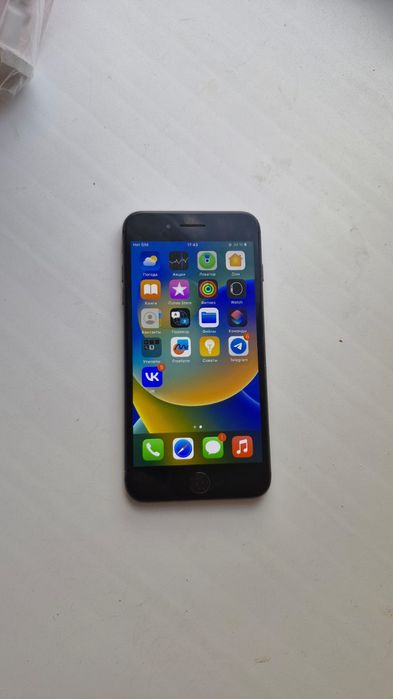 iPhone 8 plus 64GB