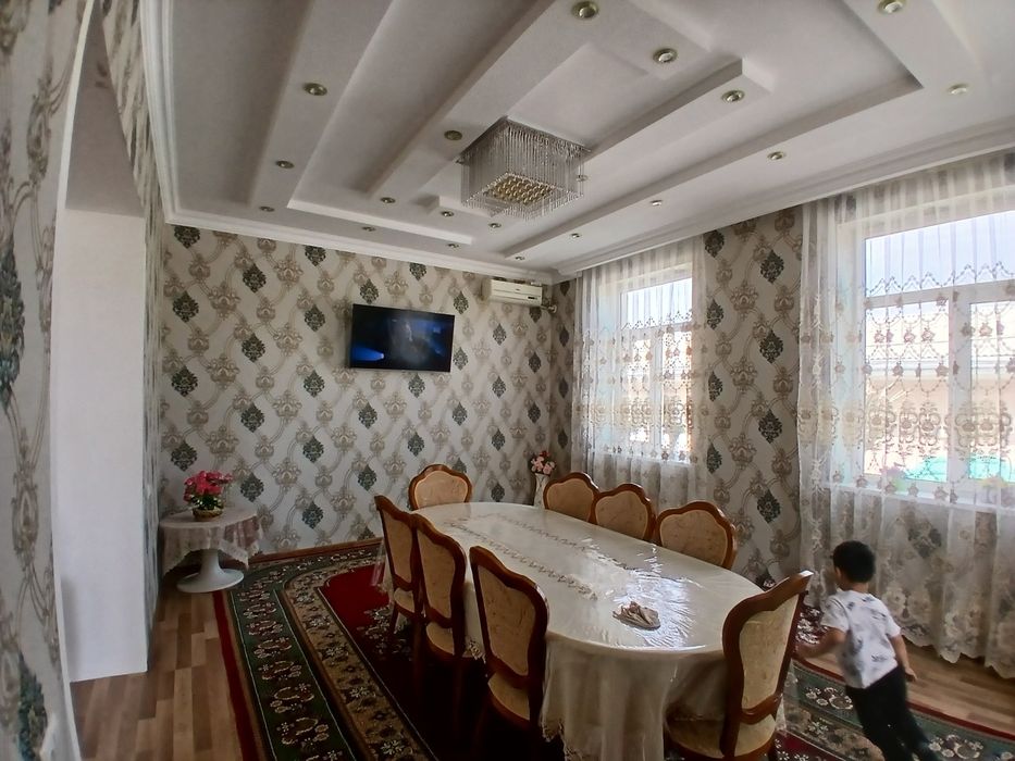 Продаётся новый дом в хорошем районе