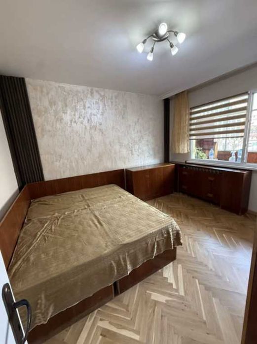 Двустаен апартамент под наем Разсадника