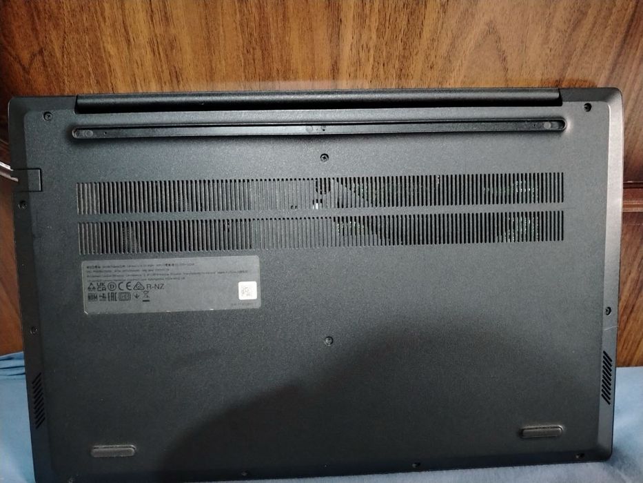 Lenovo срочно сотилади