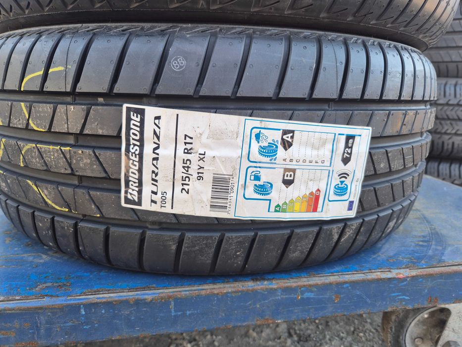4 Anvelope de VARA - 215/45/17 - BRIDGESTONE - NOI - DOT 2018 !
