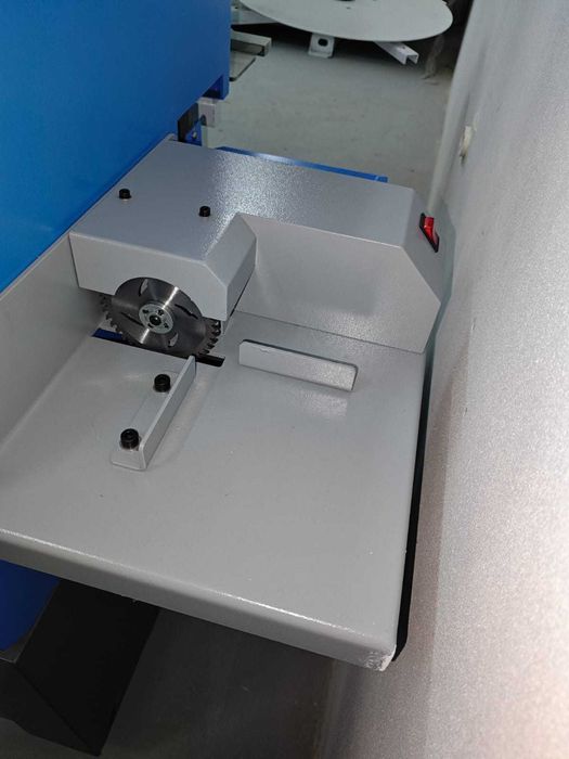 станок кромкооблицовочный.полуавтомат