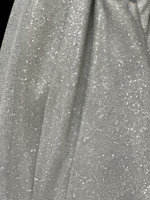 Шикарное вечернее платье