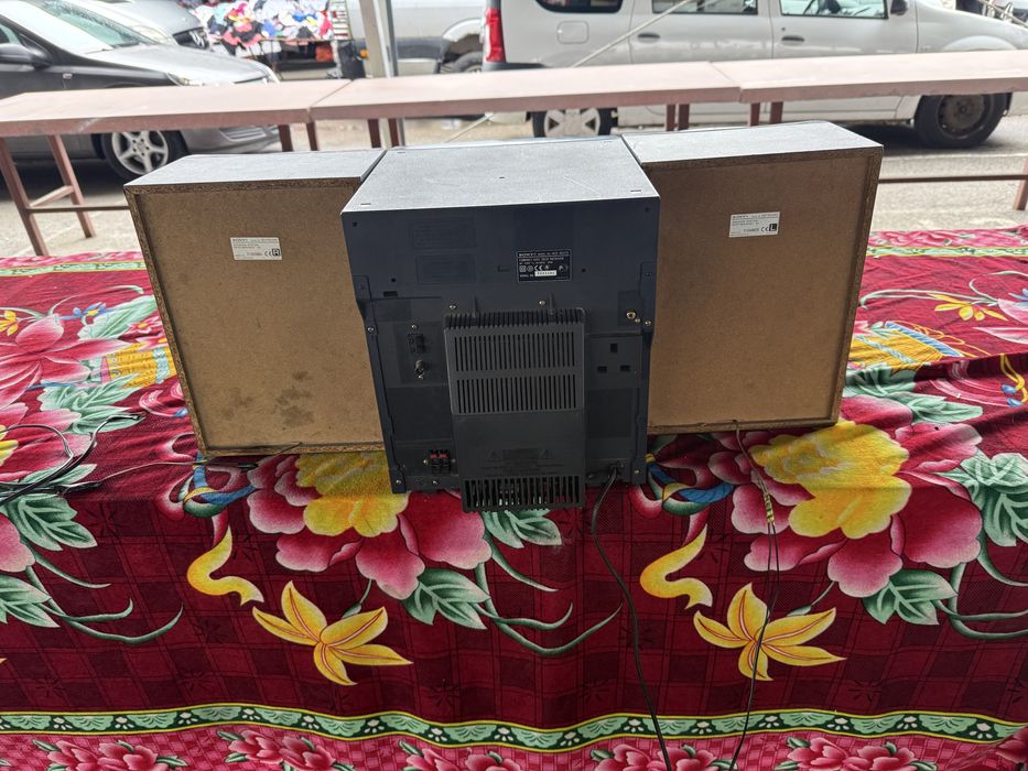 Vând combina muzicala sony