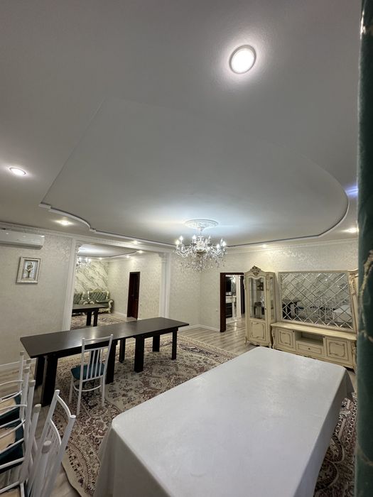 Ресторан Қазақ елi 6000 т жане Коттедж 6000 т