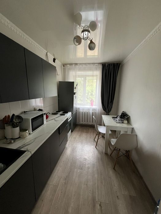 Сдам квартиру 3 комнатную