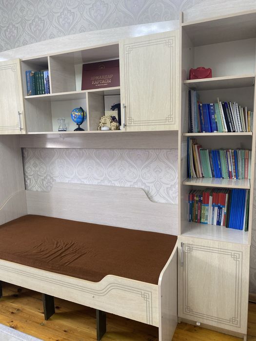 Шкаф со встроенной кроватью