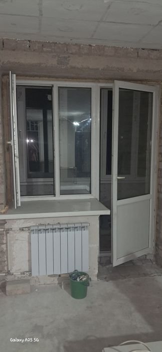 дверь на балкон пластиковая